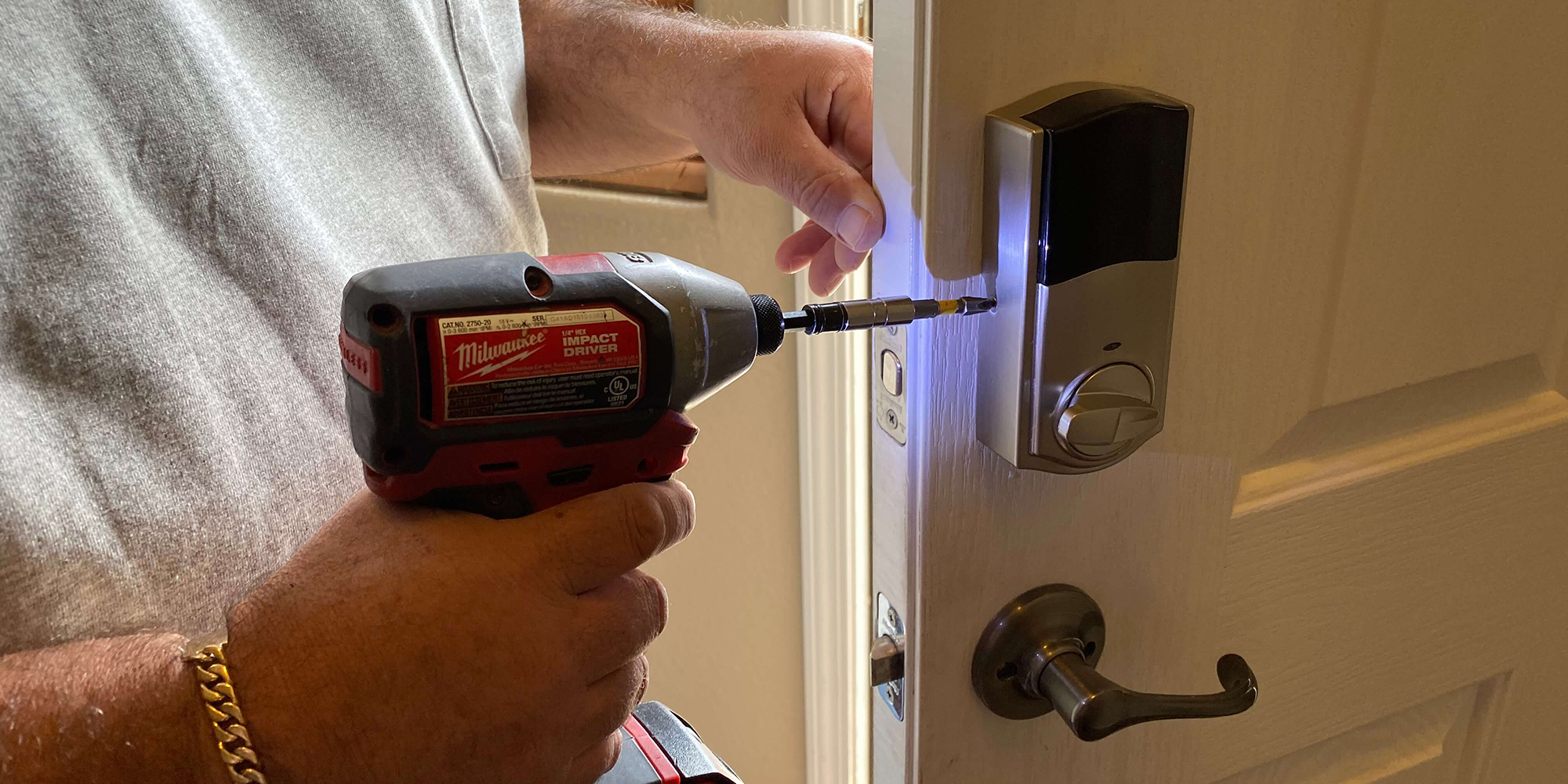 Read more about the article How Can an Emergency Locksmith Help in Critical Situations?